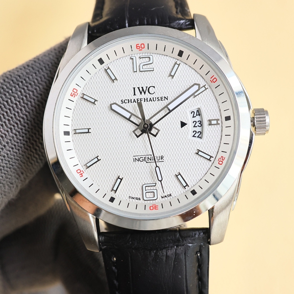 アイ・ダブリュー・シー内部構造